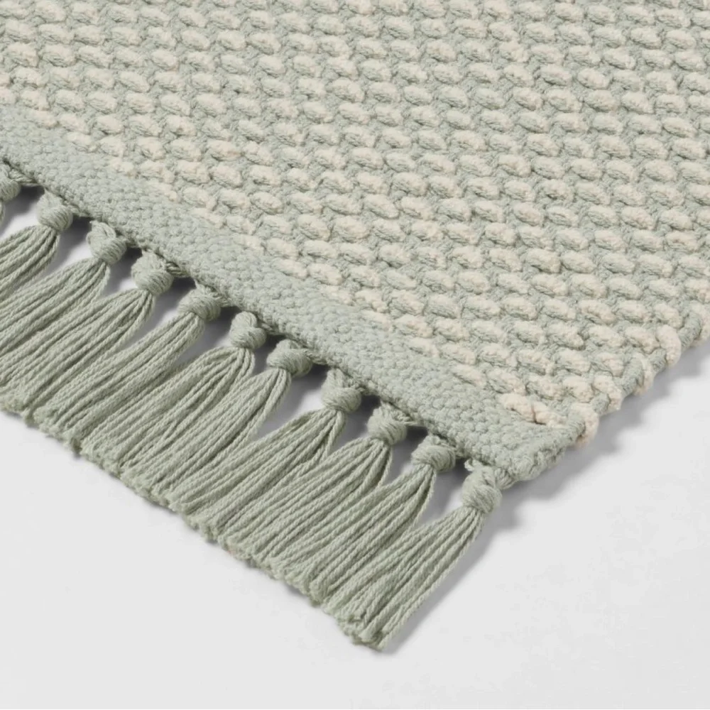 NWT threshold bath rug & matching canister